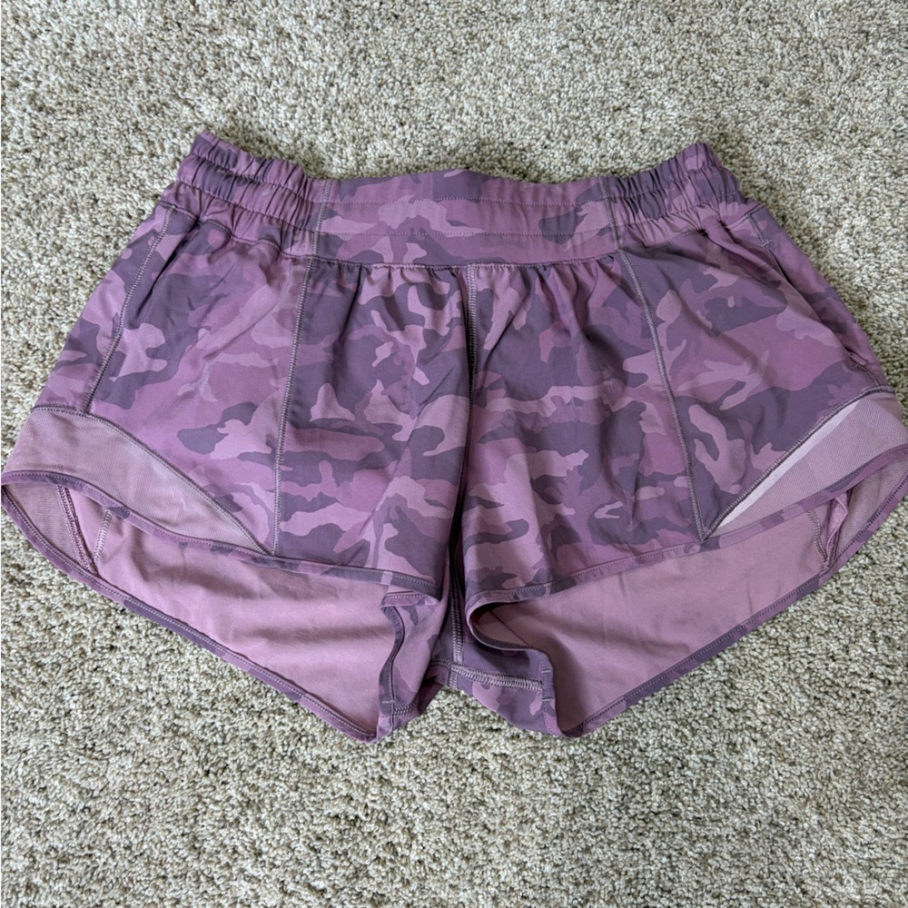 Lulu low rise 2.5 inch hotty hot Purple Camo Athletic Shorts